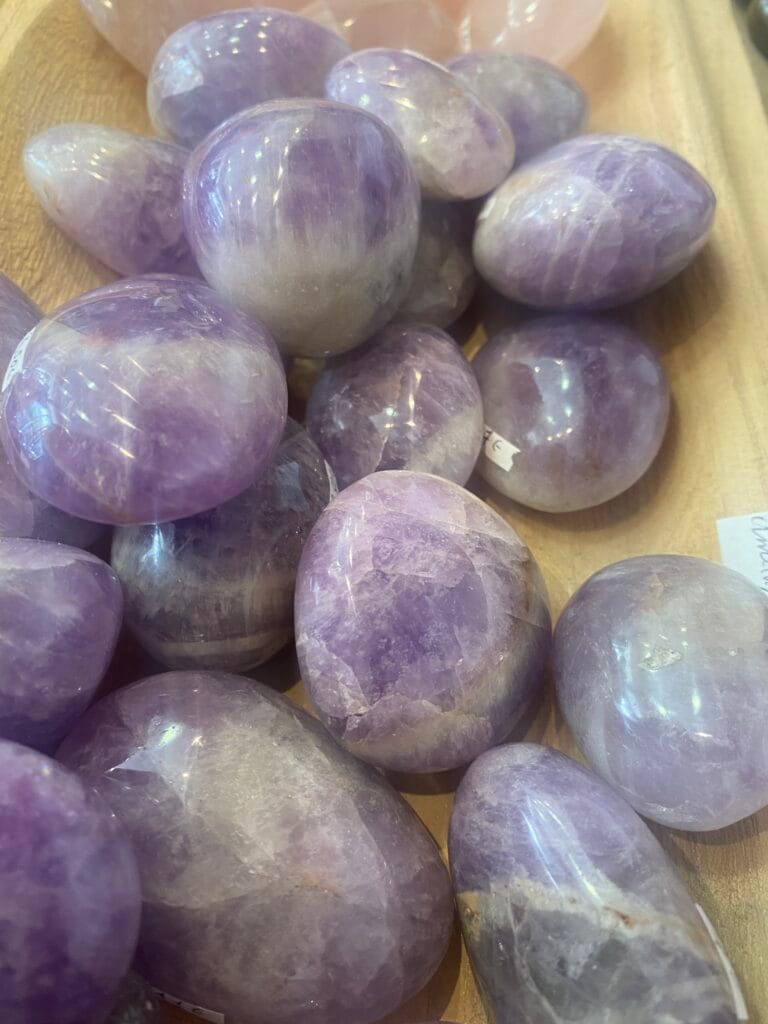 Au Royaume des Cristaux, bijoux cristaux et minéraux, du bien-être par la lithothérapie à Falaise