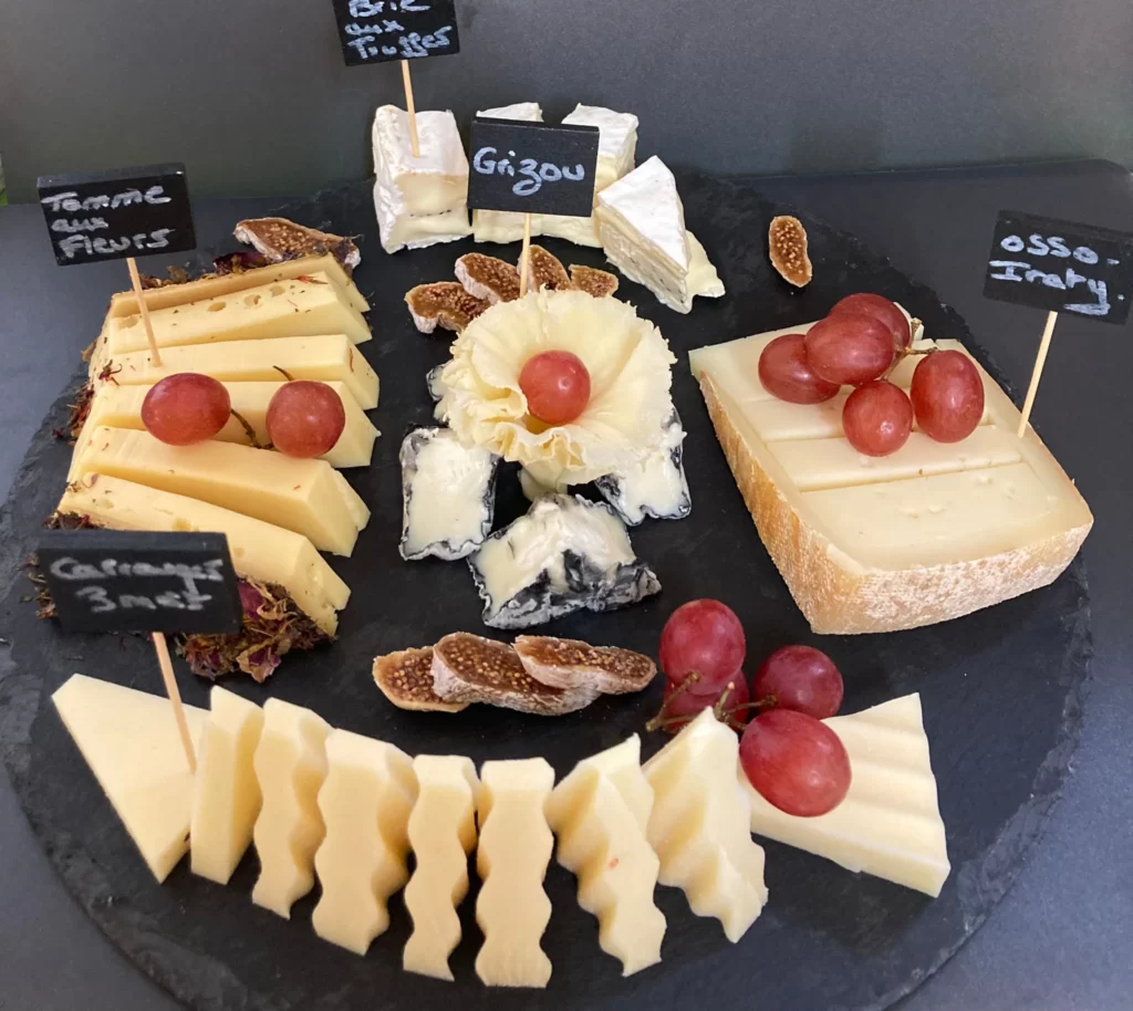 Chez Mélanie à Écouché-les-Vallées, votre primeur crèmerie épicerie fromagerie