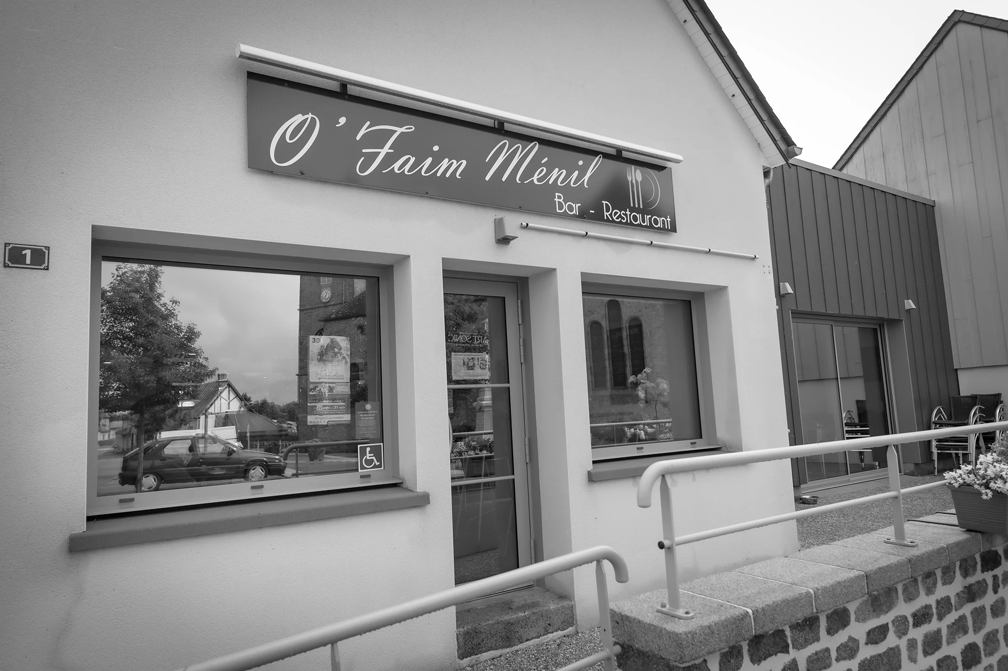 Restaurant Bar Brasserie O'Faim Ménil au Ménil de Briouze, spécialiste du fait-maison.