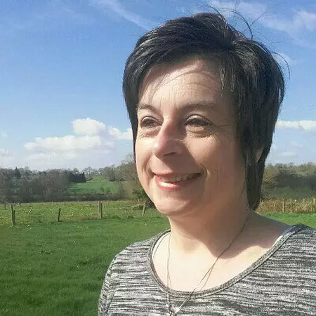 Rachel Foucault Réflexologie et bien-être : réflexologie plantaire , shiatsu amma assis, soin du dos et soin énergétique zones Athis Val de Rouvre, Flers, Condé en Normandie