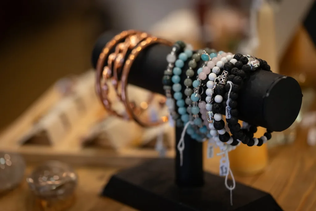 Au Royaume des Cristaux, bijoux cristaux et minéraux, du bien-être par la lithothérapie à Falaise