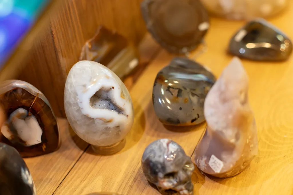Au Royaume des Cristaux, bijoux cristaux et minéraux, du bien-être par la lithothérapie à Falaise