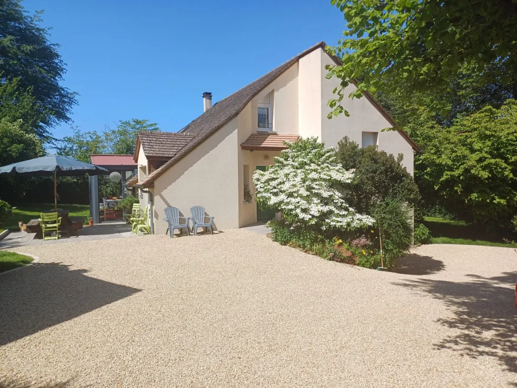 Daniel Moquet Réhabilitation des cours à Flers.