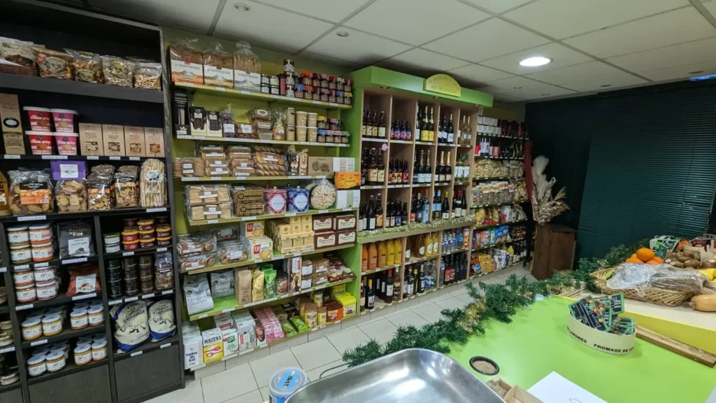 Une symphonie de couleurs et de saveurs dans les étals de Chez Mélanie, à Écouché les Vallées