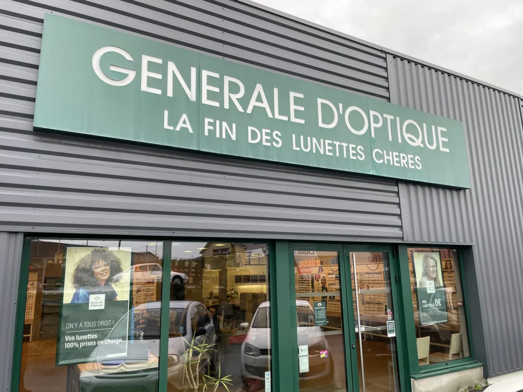 Découvrez les dernières tendances en lunettes de vue et lentilles de contact à Vire avec Générale d'Optique, votre spécialiste.