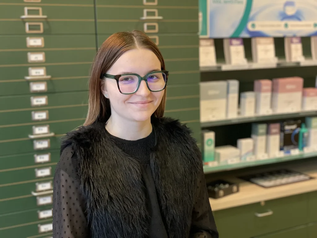 Trouvez le parfait équilibre entre style et confort avec Générale d'Optique à Vire, votre spécialiste en lunettes de vue et lentilles de contact.