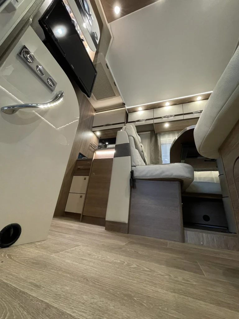 Réparation de camping-cars chez XB Loisirs à Vire