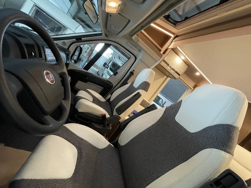 Dépôt-vente de camping-cars d’occasion chez XB Loisirs à Vire