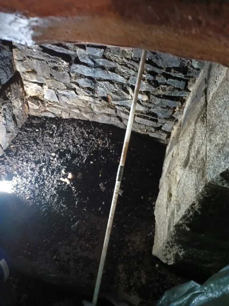 Débistrage conduit cheminée SARL Ramoneurs Normands à Vire