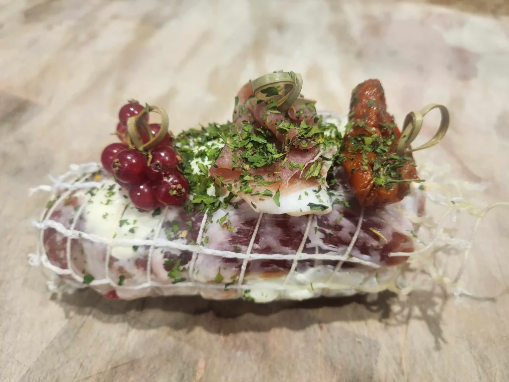 Rôti de porc Orloff prêt à cuire par la Boucherie Carré Clément.