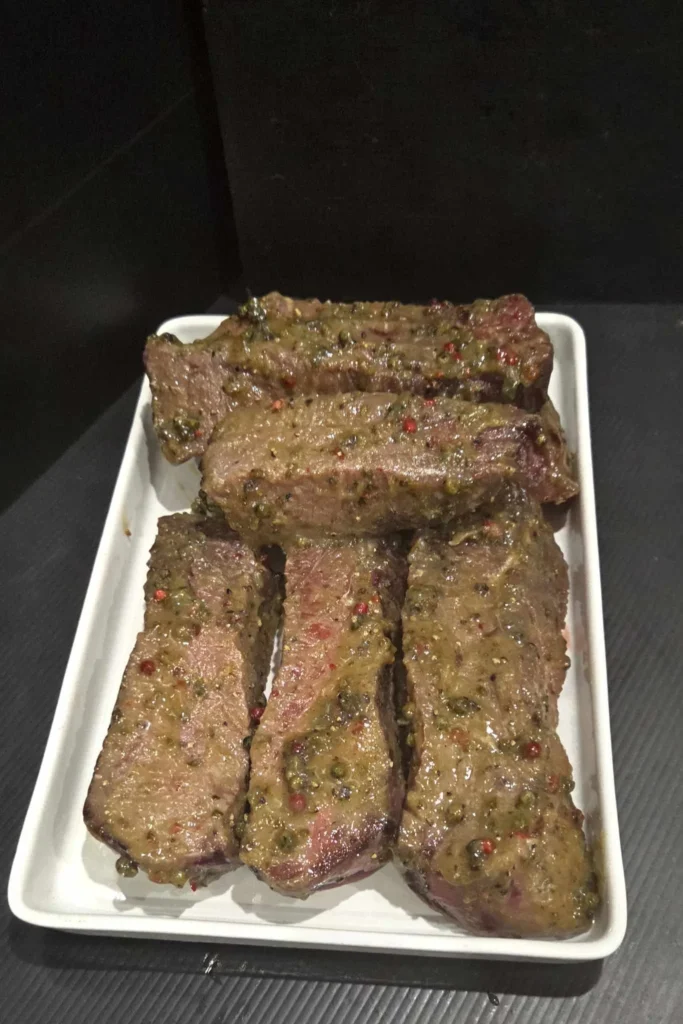 Viande de bœuf tendre et juteuse des Monts d'Andaine.