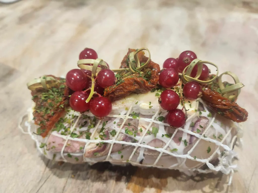 Émincé de dinde mariné à la Boucherie Carré Clément.