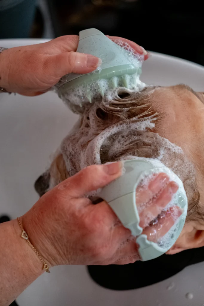 Hair Spa au salon de coiffure Art et Couleurs à Falaise